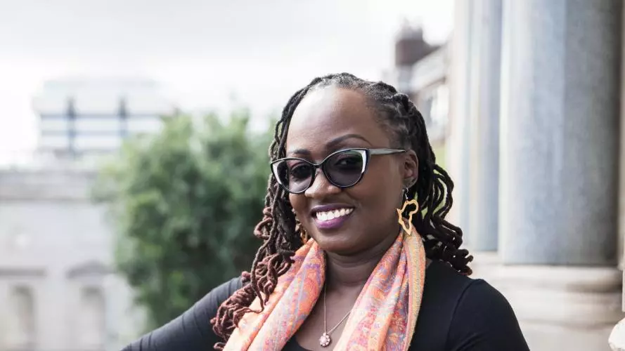 angela odour lengati