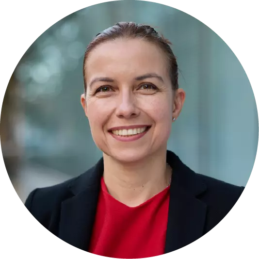 Ekaterina Hertog headshot
